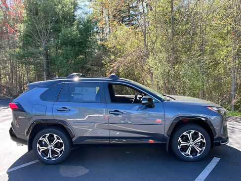 New 2025 Toyota RAV4 XSE w/ Premium Package AWD/4WD image 6