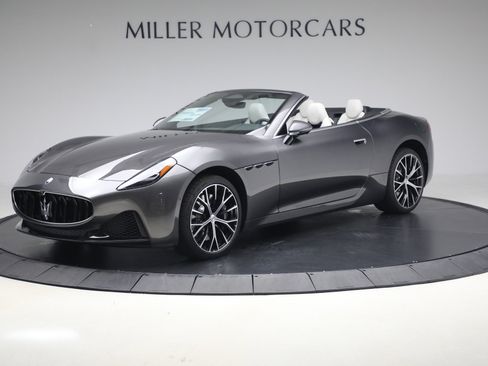 New 2026 Maserati GranCabrio Modena image 1
