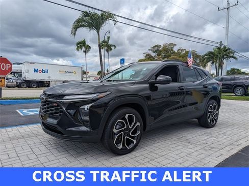 Used 2024 Chevrolet Trax RS w/ Driver Confidence Package image 4