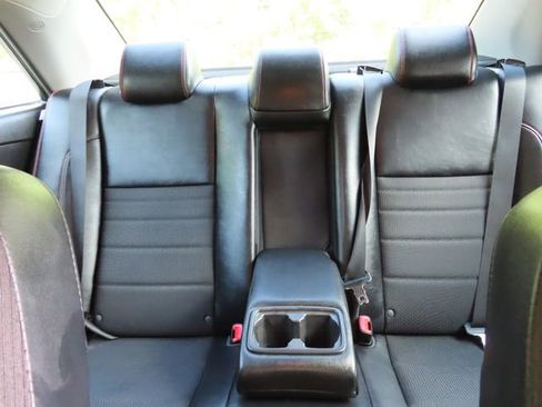 Used 2016 Toyota Camry SE FWD image 6