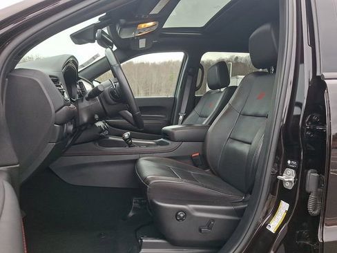 Used 2024 Dodge Durango GT AWD/4WD image 13