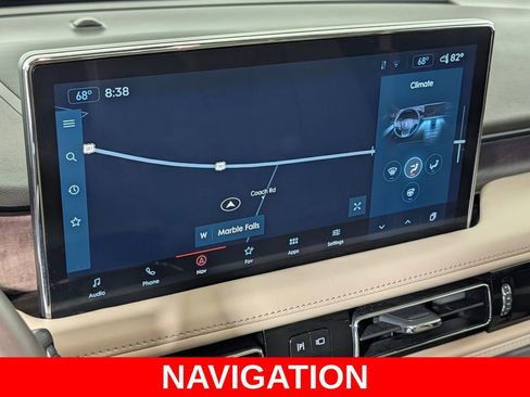 Used 2023 Lincoln Nautilus Reserve FWD image 9