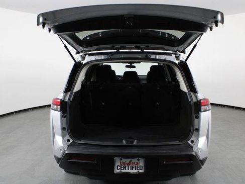 Certified 2024 Nissan Pathfinder SV FWD image 17