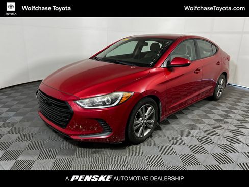 Used 2017 Hyundai Elantra SE image 1