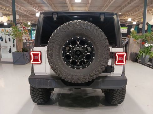 Used 2019 Jeep Wrangler Unlimited Sport S AWD/4WD image 7
