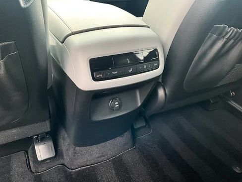 Used 2023 Hyundai Palisade SEL AWD/4WD image 31