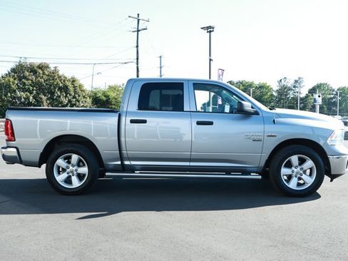Used 2020 RAM 1500 Tradesman w/ Tradesman SXT Package RWD image 4