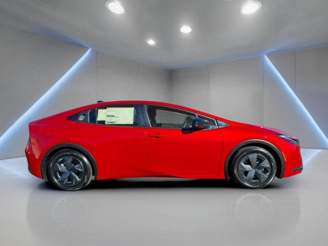 Certified 2026 Toyota Prius Plug-In Hybrid FWD image 21