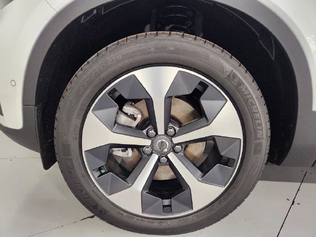 Used 2026 Volvo XC40 B5 Plus w/ Protection Package Premier AWD/4WD image 8