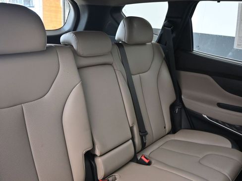 Used 2023 Hyundai Santa Fe SEL w/ Premium Package image 14