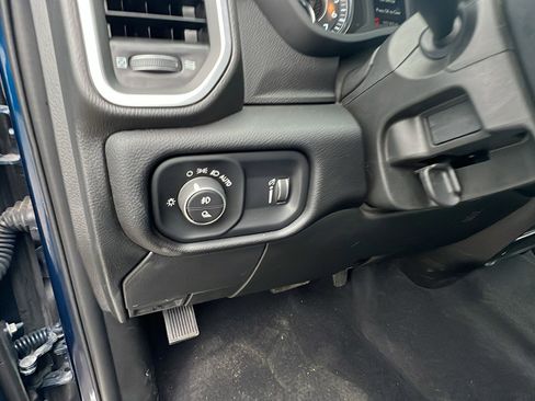 Used 2024 RAM 2500 Big Horn w/ Bed Utility Group image 26