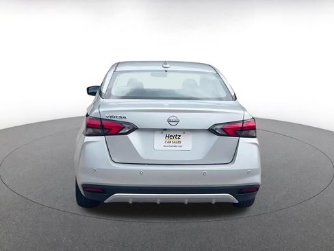 Used 2025 Nissan Versa SV FWD image 12