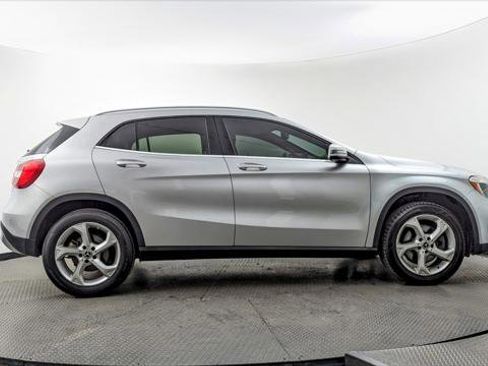 Used 2018 Mercedes-Benz GLA 250 4MATIC image 9
