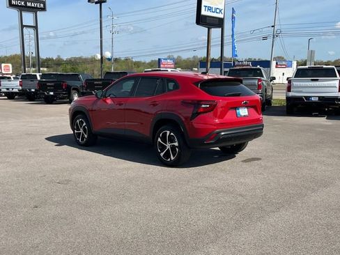 New 2026 Chevrolet Trax RS FWD image 7