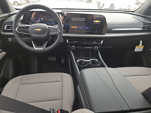 New 2026 Chevrolet Traverse LT w/ Driver Confidence Package image 12