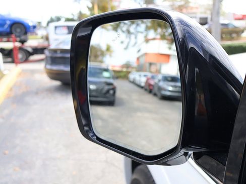 Used 2024 INFINITI QX80 Luxe w/ Cargo Package image 43