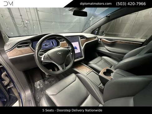 Used 2018 Tesla Model X 100D image 17