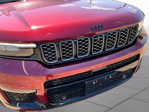 Used 2025 Jeep Grand Cherokee L Summit AWD/4WD image 29