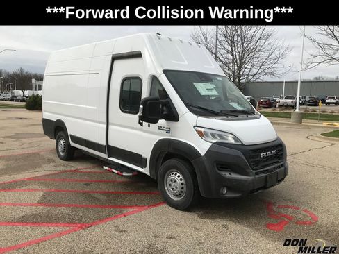 New 2024 RAM ProMaster 3500 w/ Delivery Van Package image 4
