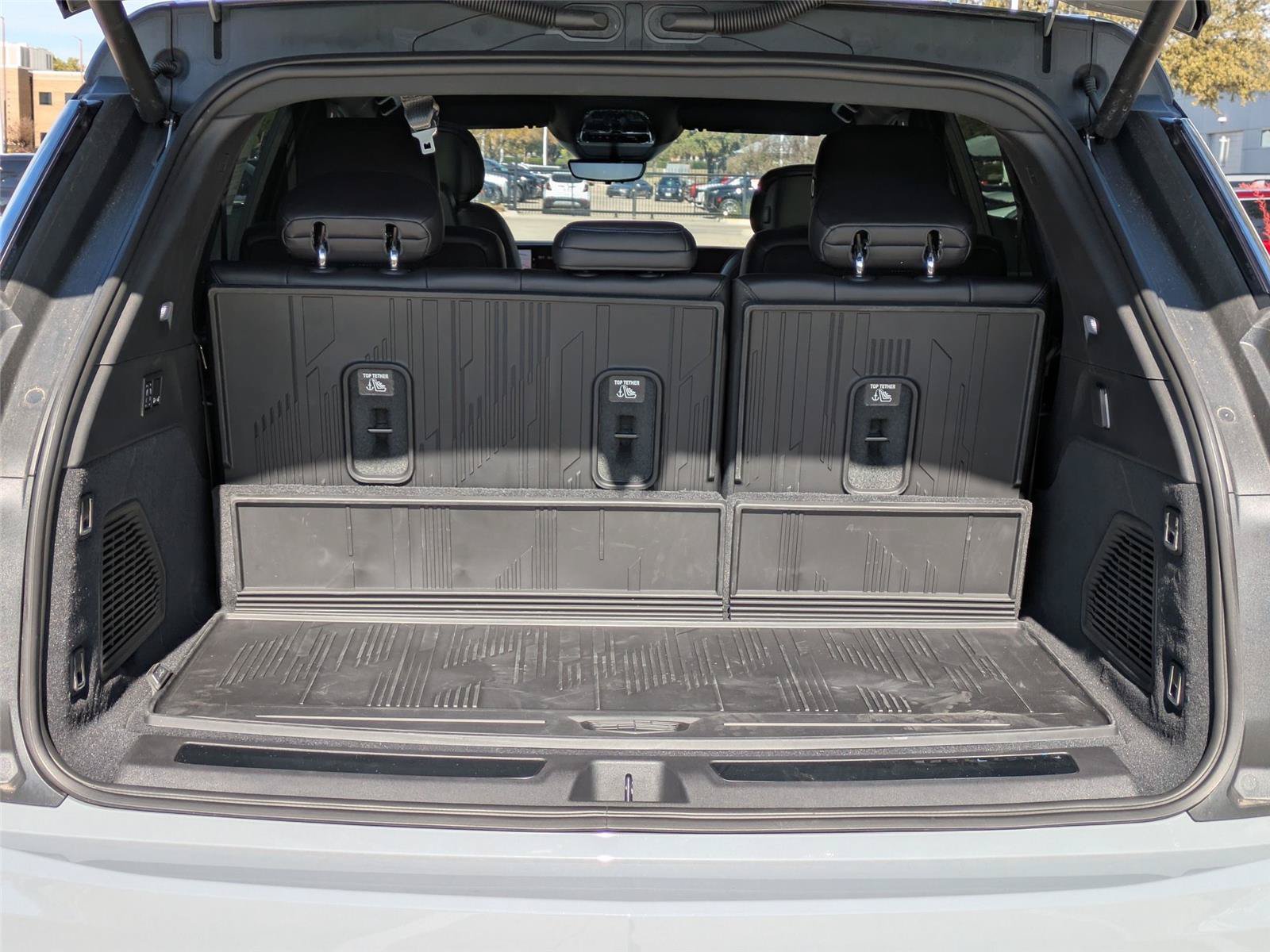 New 2026 Cadillac Escalade IQ Sport 1 w/ LPO, Floor Liner Package AWD/4WD image 31