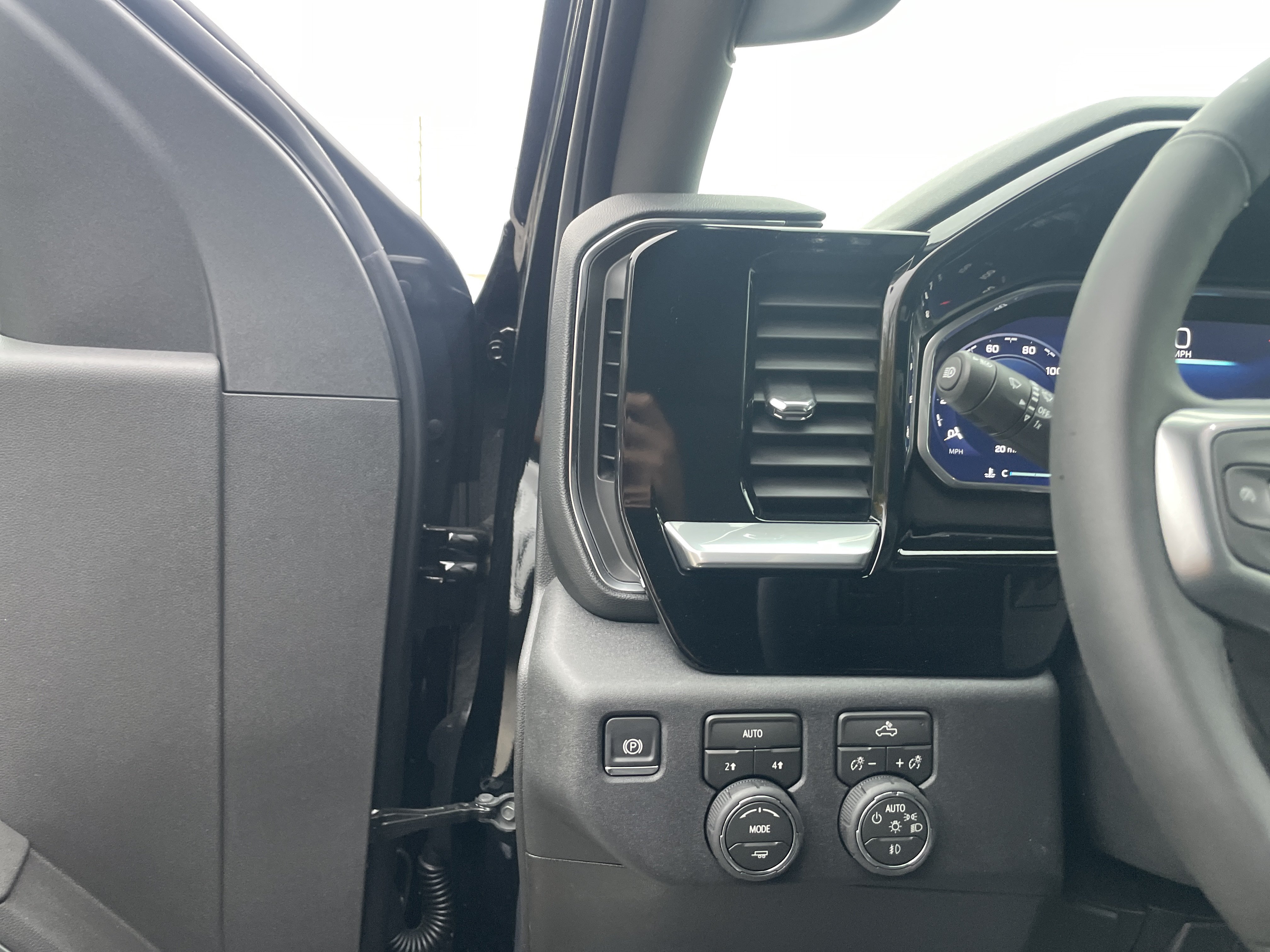 New 2026 Chevrolet Silverado 1500 RST w/ RST Select Package AWD/4WD image 16