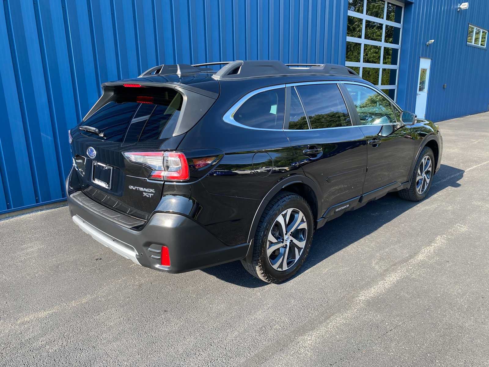 Used 2021 Subaru Outback Limited XT w/ Popular Package #2 AWD/4WD image 4