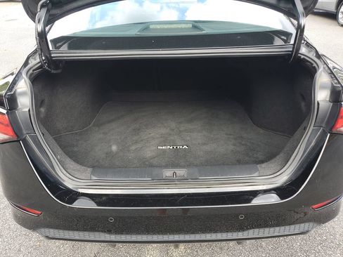 Used 2024 Nissan Sentra SV FWD image 11