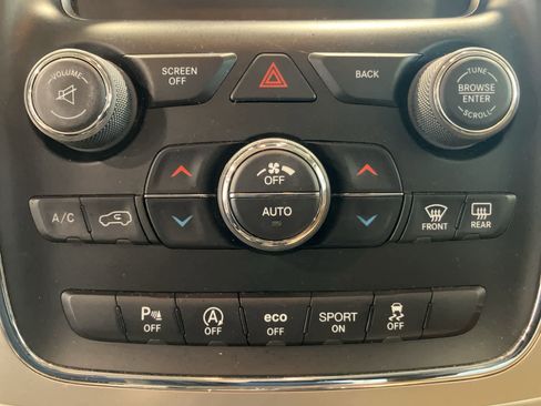 Used 2017 Jeep Grand Cherokee Limited AWD/4WD image 20
