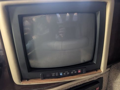 Used 1999 Lincoln Town Car Executive image 38