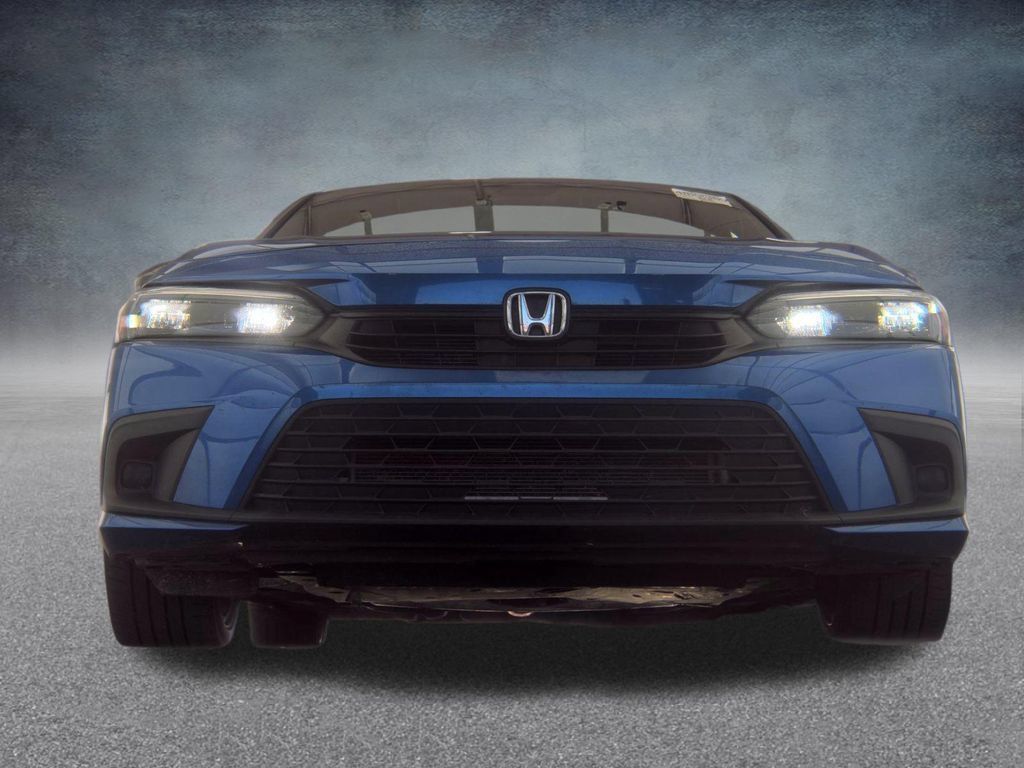 Used 2023 Honda Civic Sport image 5
