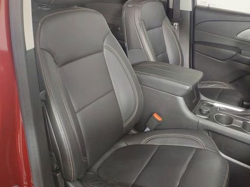 Used 2020 Chevrolet Traverse LT w/ LT Premium Package FWD image 18