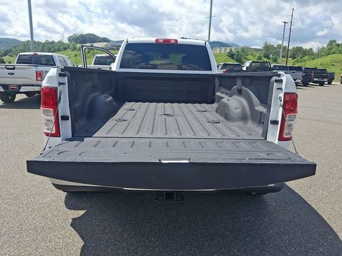 Used 2022 RAM 3500 Big Horn AWD/4WD image 29