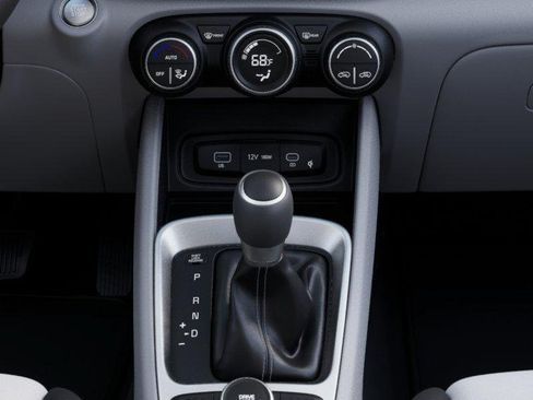 New 2026 Hyundai Venue SEL FWD image 16