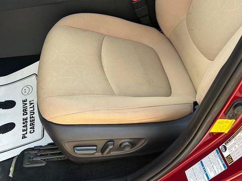 Certified 2019 Toyota RAV4 XLE w/ Convenience Package AWD/4WD image 13