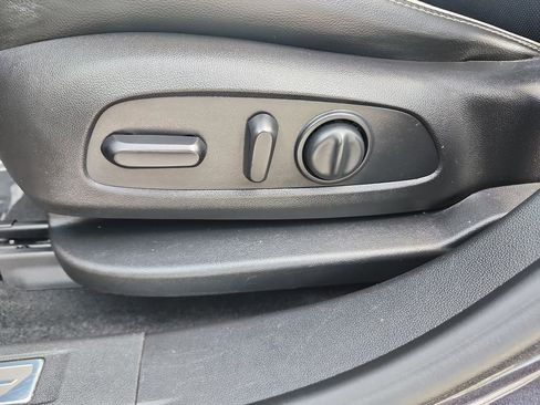 Used 2017 GMC Acadia Denali FWD image 24