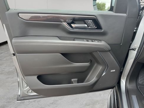 New 2026 GMC Yukon XL Elevation image 25