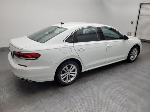 Used 2020 Volkswagen Passat 2.0T SE FWD image 10