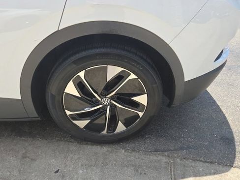 Used 2021 Volkswagen ID.4 Pro RWD image 43