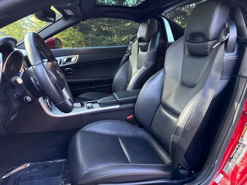Used 2016 Mercedes-Benz SLK 300 image 9