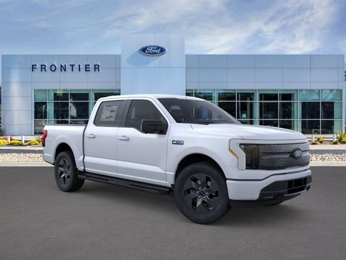 New 2025 Ford F150 Lightning Flash image 7