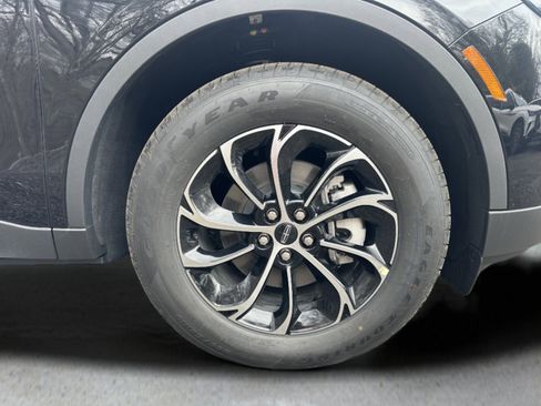 New 2026 Lincoln Nautilus Premier w/ Equipment Group 102A image 8