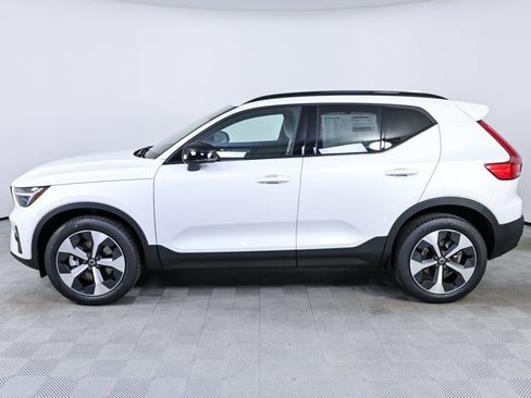 New 2026 Volvo XC40 B5 Plus w/ Protection Package Premier AWD/4WD image 2