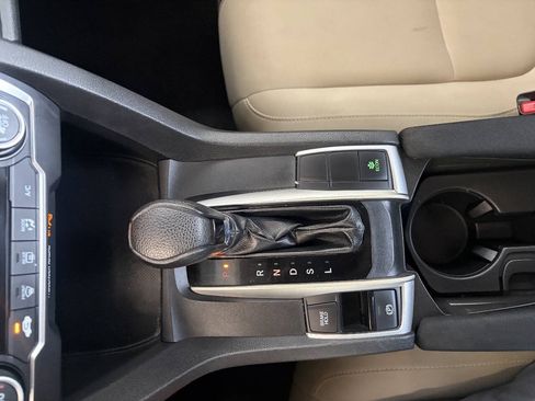 Used 2019 Honda Civic LX image 16