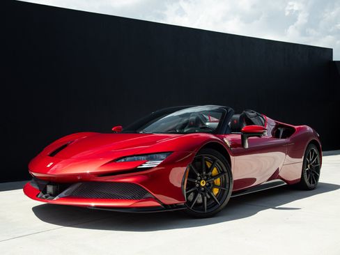 Certified 2025 Ferrari SF90 Spider AWD/4WD image 9