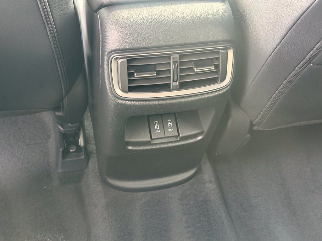 Used 2022 Honda CR-V Touring image 17