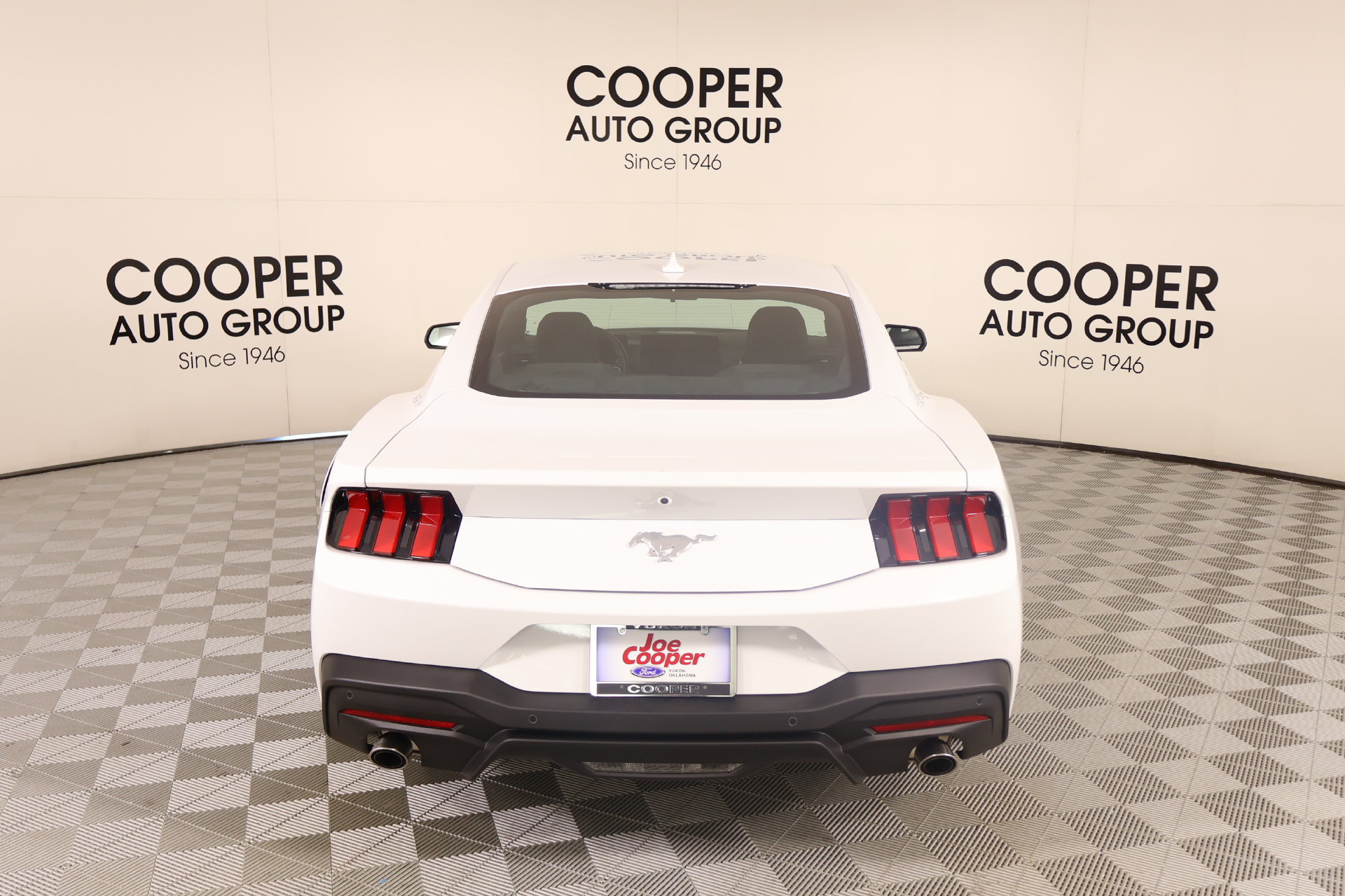 Used 2024 Ford Mustang Coupe RWD image 19