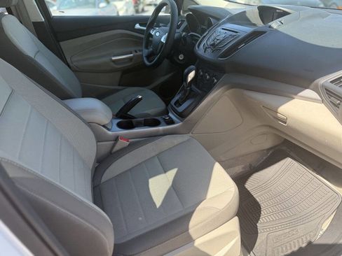 Used 2014 Ford Escape SE FWD image 9