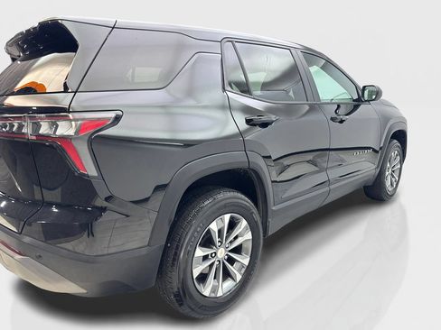 Used 2025 Chevrolet Equinox LT FWD image 13