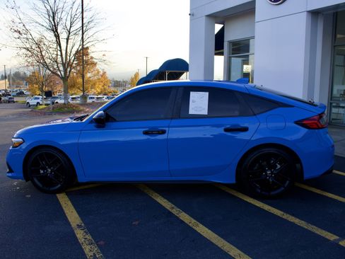 Used 2024 Honda Civic Sport image 8