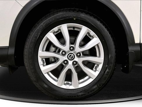 Used 2022 Nissan Rogue Sport SV AWD/4WD image 33